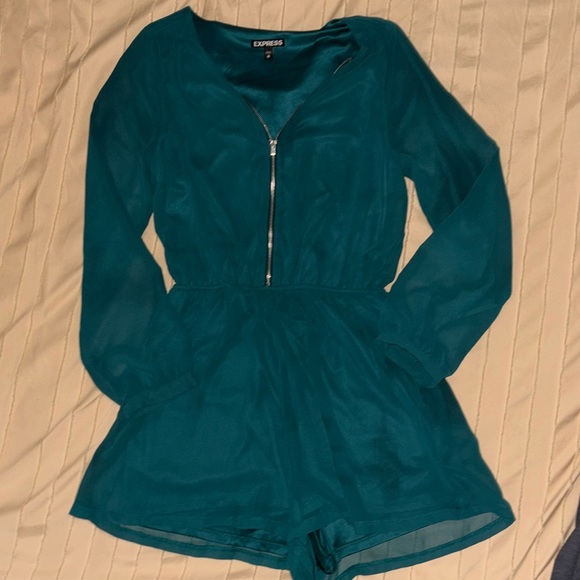 Express Other - Green long sleeve shorts romper